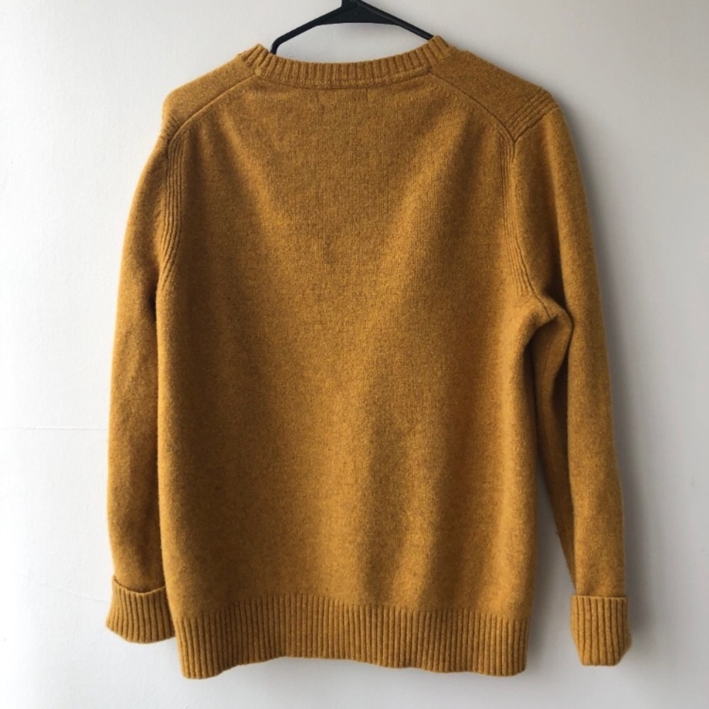 Banana Republic Italian sweater Mustard - Picture 3 of 3